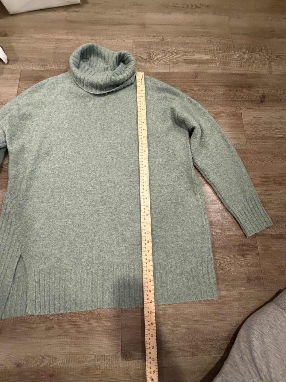 Denim & Co Women’s Large Sage Green Turtleneck Sweater NWOT - Picture 4 of 5